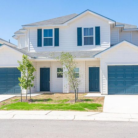 Gorgeous, Brand New 3 Bedrooms Home- Built 2024, Near Seaworld & Lackland Afb San Antonio Eksteriør billede