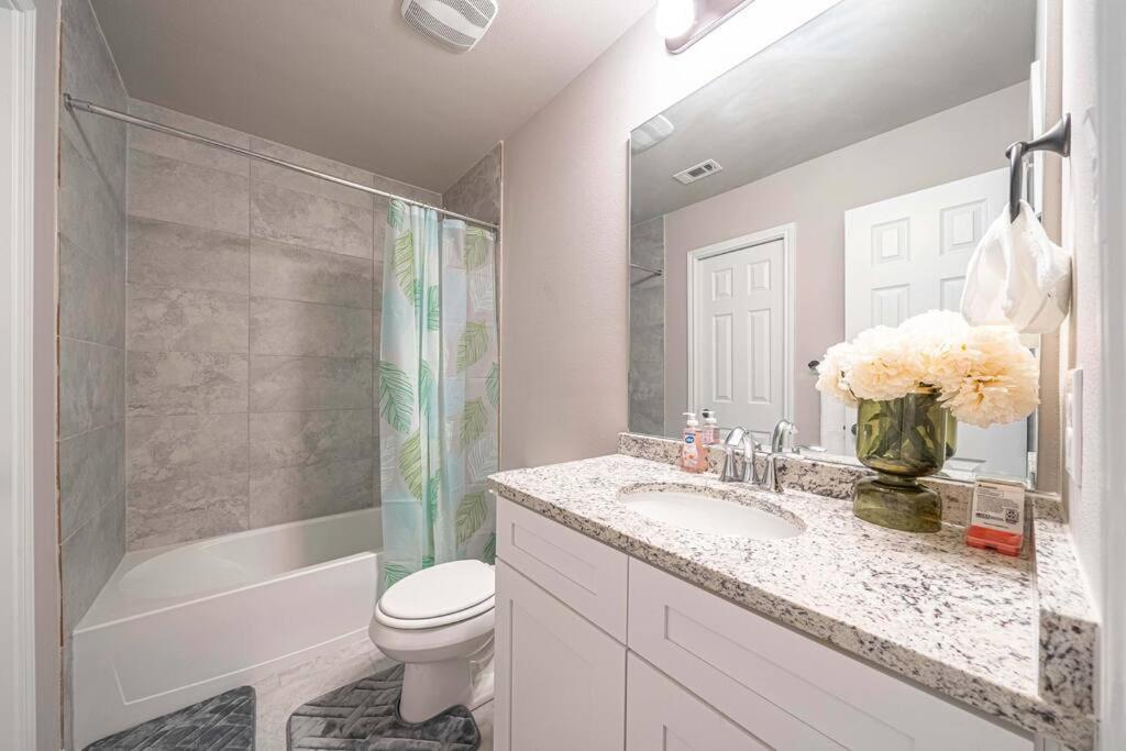 Gorgeous, Brand New 3 Bedrooms Home- Built 2024, Near Seaworld & Lackland Afb San Antonio Eksteriør billede