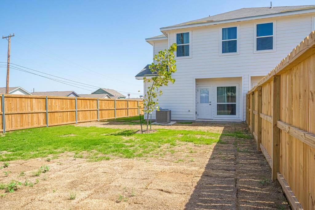 Gorgeous, Brand New 3 Bedrooms Home- Built 2024, Near Seaworld & Lackland Afb San Antonio Eksteriør billede