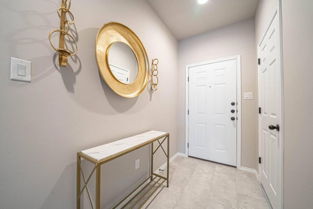Gorgeous, Brand New 3 Bedrooms Home- Built 2024, Near Seaworld & Lackland Afb San Antonio Eksteriør billede