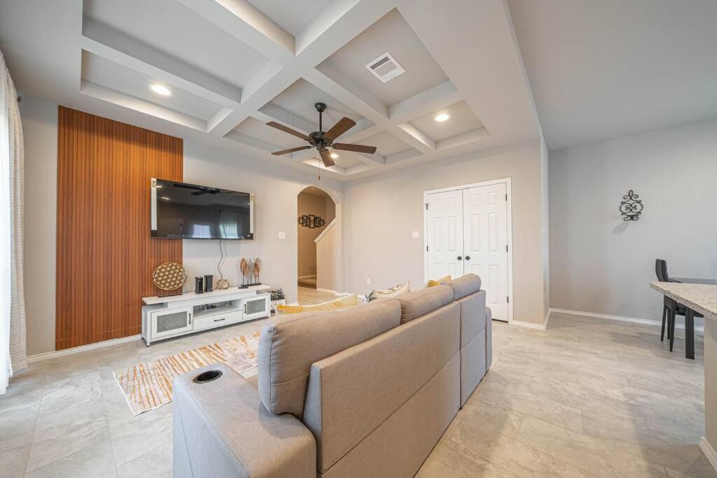 Gorgeous, Brand New 3 Bedrooms Home- Built 2024, Near Seaworld & Lackland Afb San Antonio Eksteriør billede
