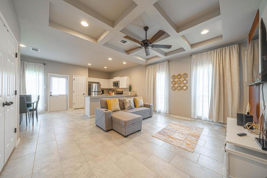 Gorgeous, Brand New 3 Bedrooms Home- Built 2024, Near Seaworld & Lackland Afb San Antonio Eksteriør billede